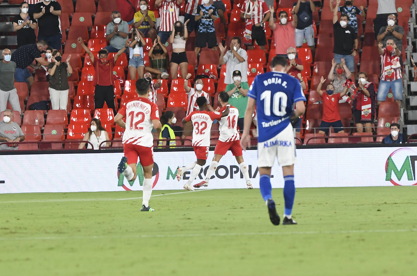 El Almería-Oviedo, en imágenes