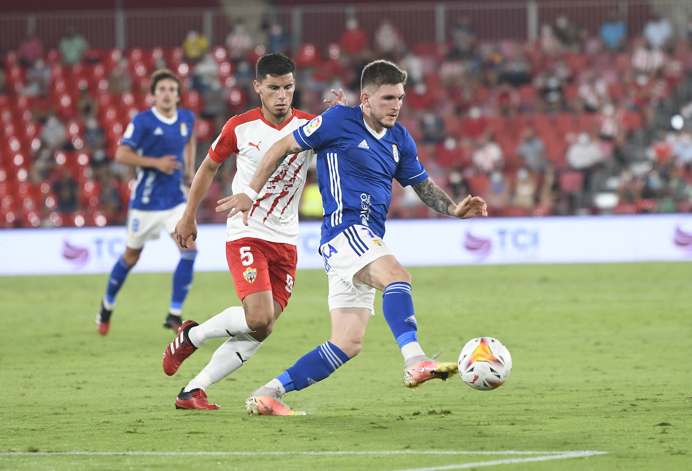 El Almería-Oviedo, en imágenes