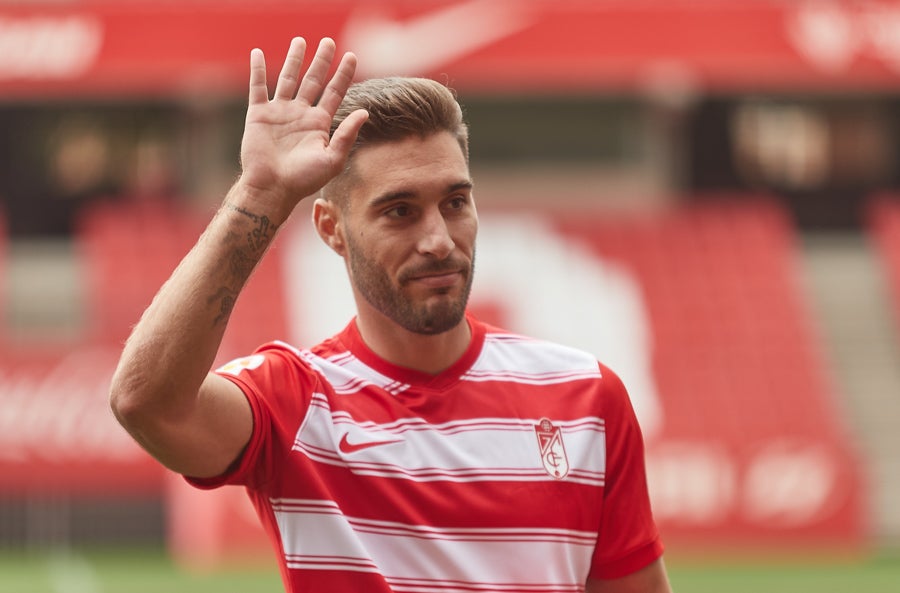 Así ha sido la presentación del nuevo fichaje del Granada CF