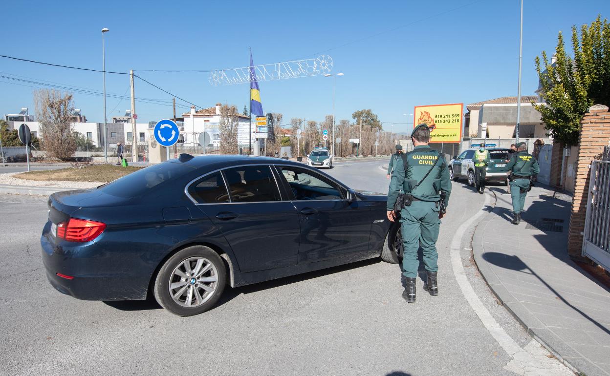 La Guardia Civil lleva la investigación de este homicidio.