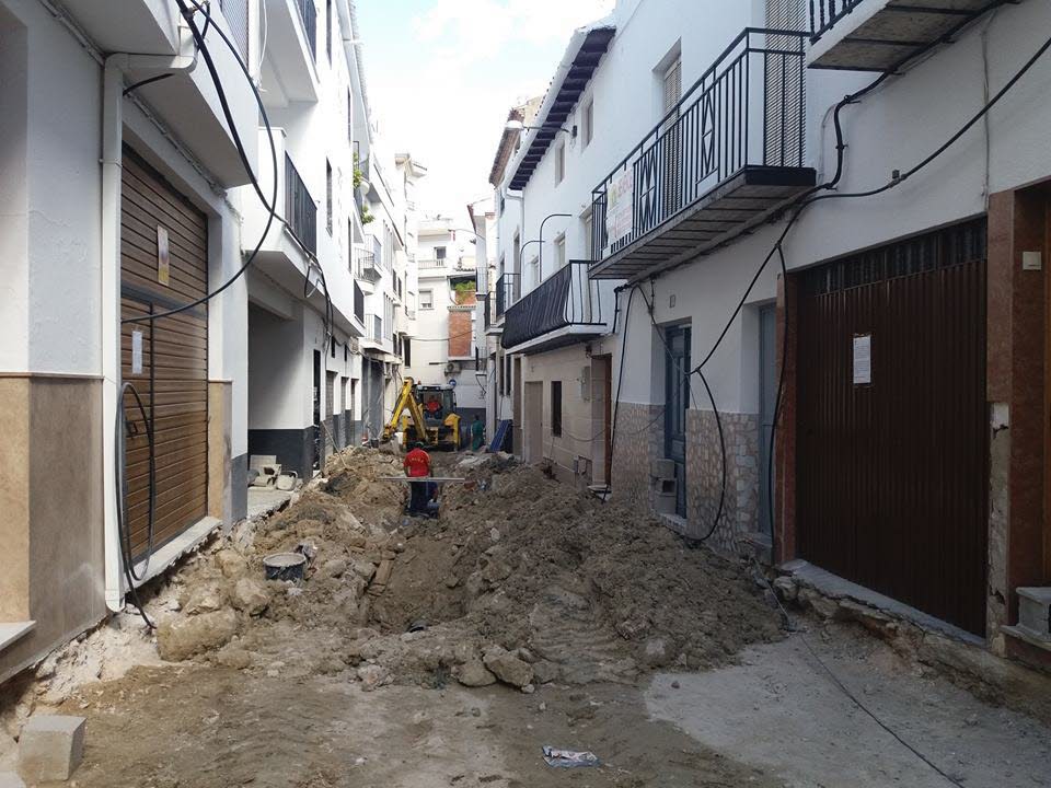 Una calle en obras dentro del término municipal de Quesada, en Jaén.