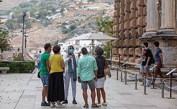 La Alhambra duplica los visitantes en el segundo verano de pandemia