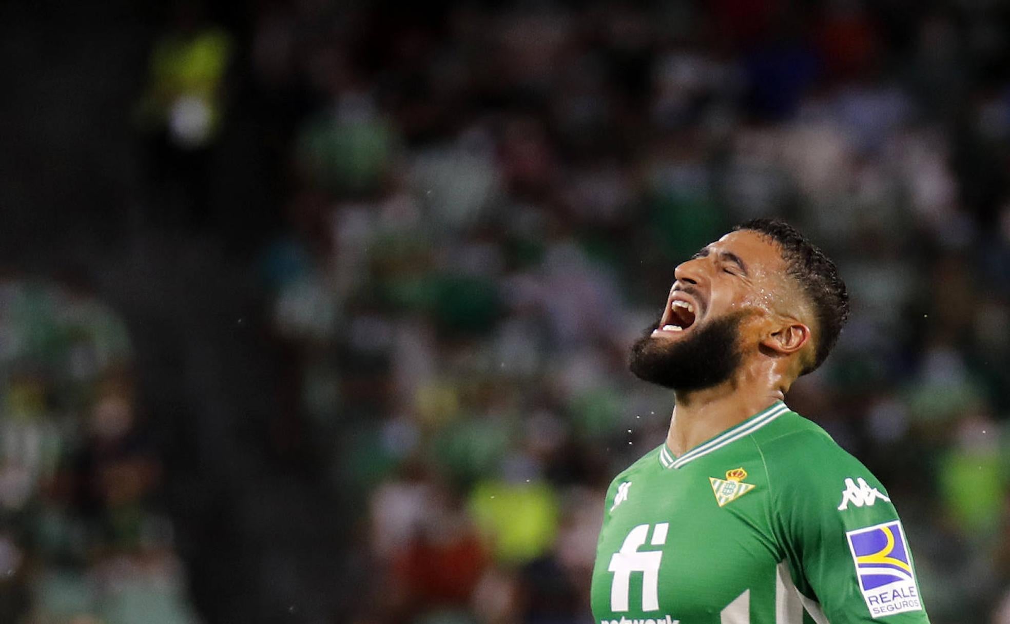 Nabil Fekir se lamenta por una ocasión perdida frente al Real Madrid. 