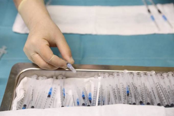 La Junta espera «el visto bueno» para vacunar a los menores de once años