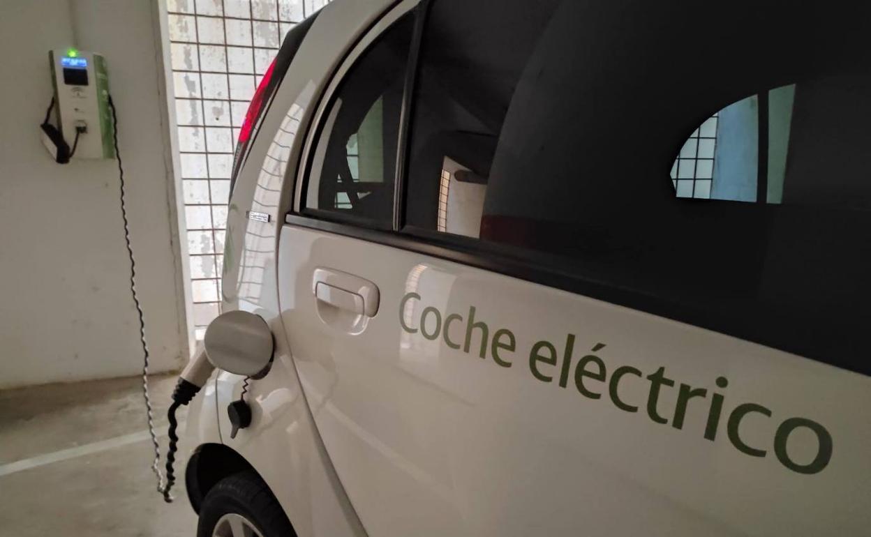 Ayudas para coches: Nuevas ayudas para comprar un coche eléctrico en Andalucía: cuánto dan y requisitos para solicitarlas