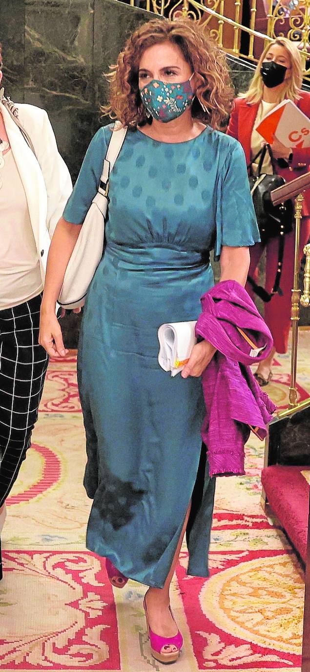 La ministra Montero, ayer en el Congreso.