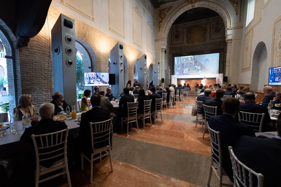 La consejera de Fomento anunció el encargo del proyecto del metro por el centro de Granada. El desayuno informativo estuvo patrocinado por el Consorcio de Transporte Metropolitano del Área de Granada