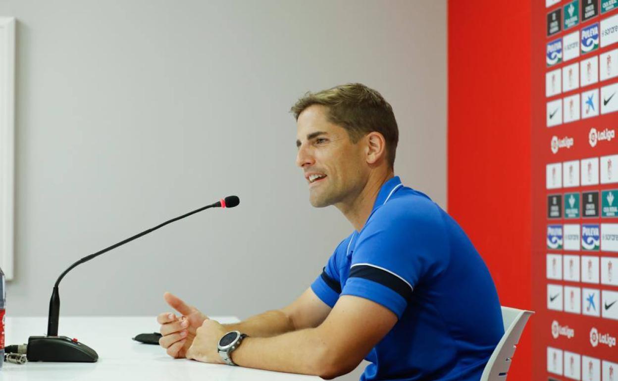 Robert Moreno, durante la rueda de prensa. 