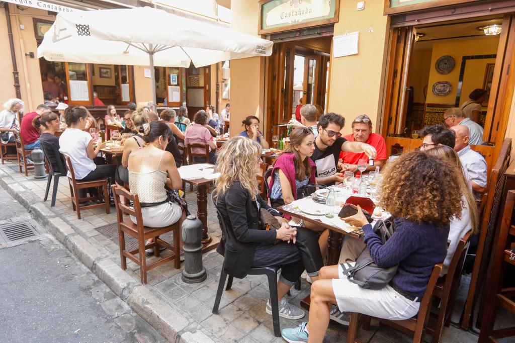 Comercios, hostelería se ven beneficiados por el pase a 'nivel 0' otorgado por la Junta de Andalucía