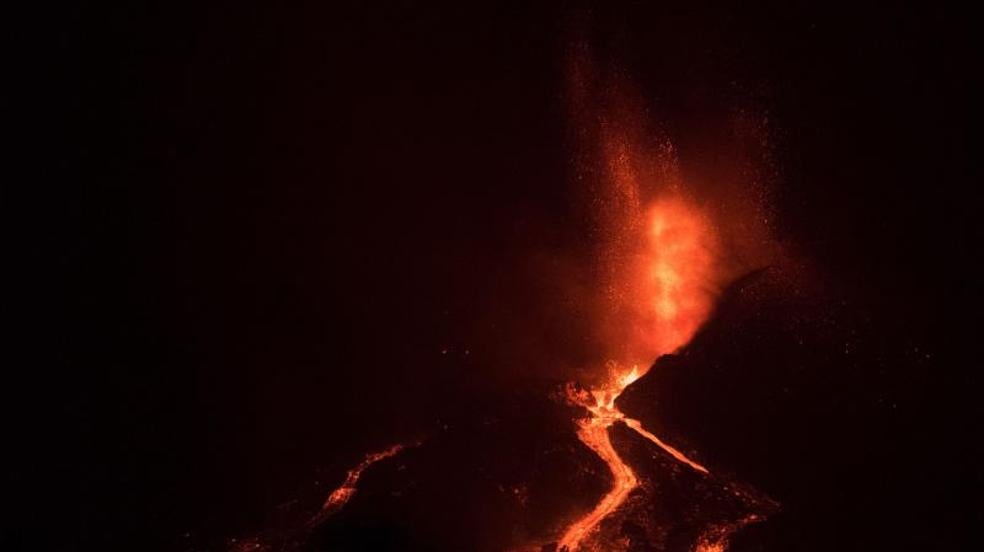 El volcán Cumbre Vieja no deja de rugir 