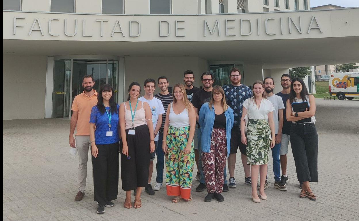 Científicos granadinos identifican nuevos genes asociados a un trastorno del oído que provoca vértigos y acúfenos