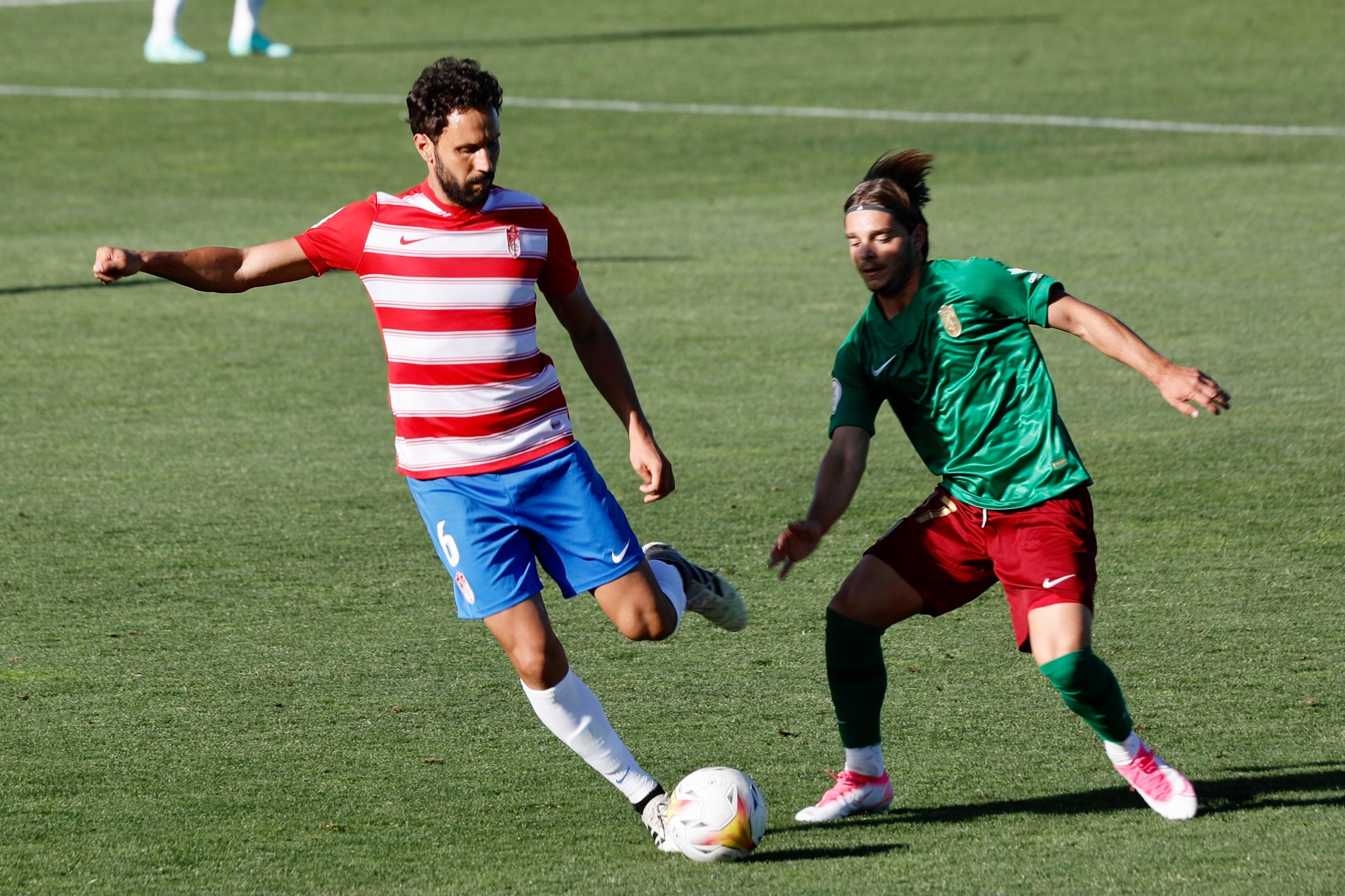 Partido amistoso entre el Granada y el Rercreativo