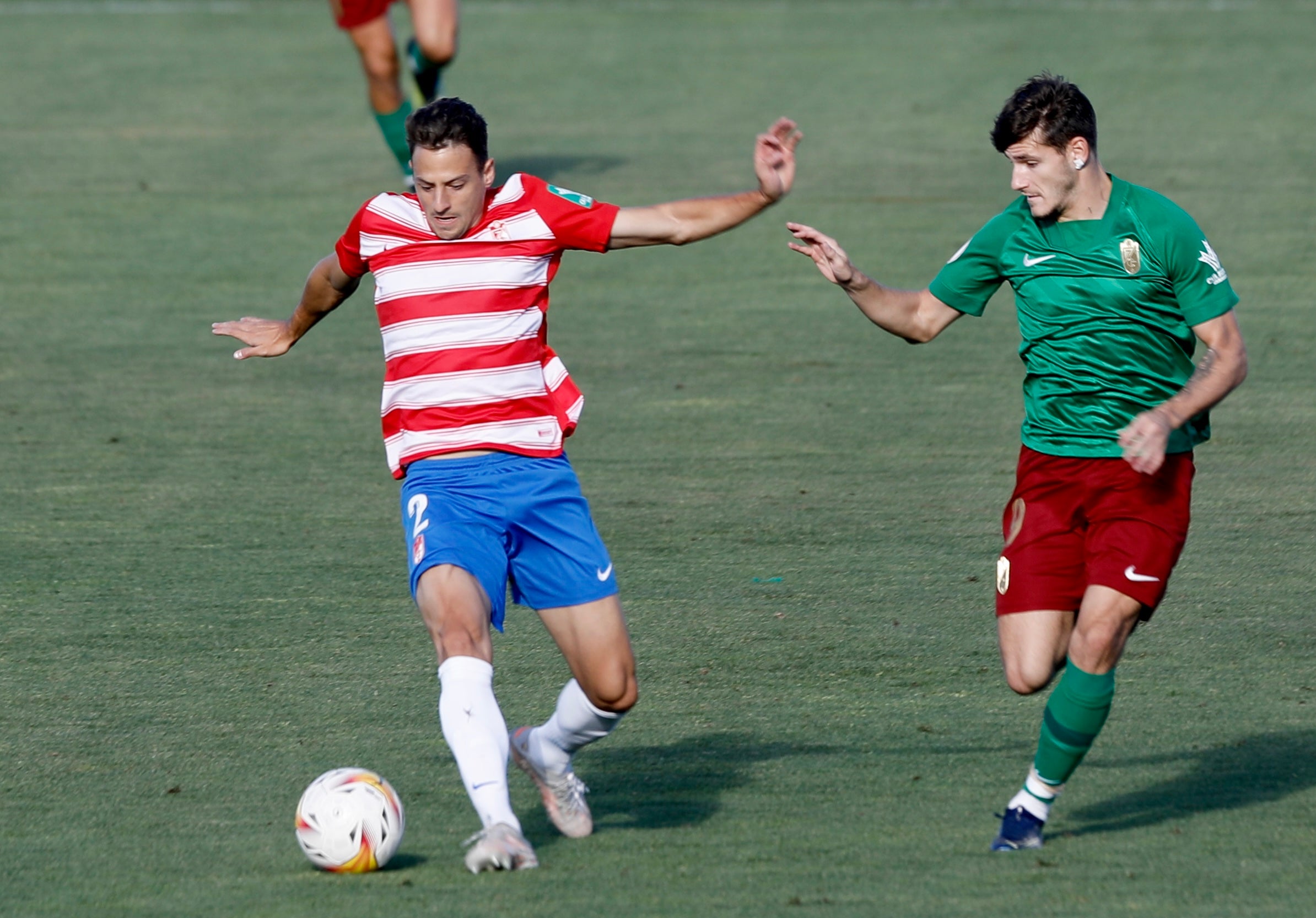 Partido amistoso entre el Granada y el Rercreativo
