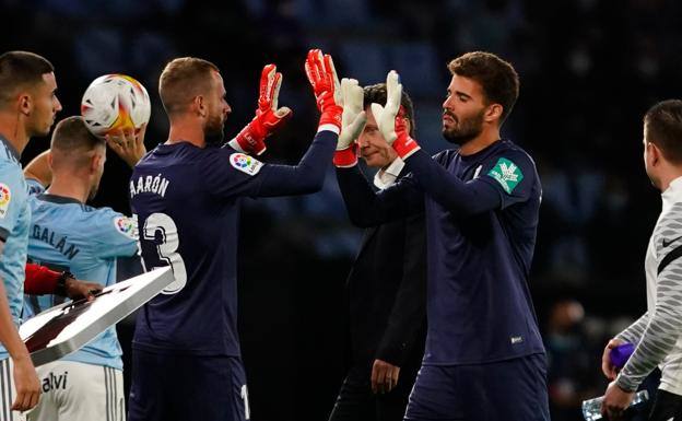 El Celta-Granada, en el que Aarón reemplazó al lesionado Maximiano, se jugó un lunes a las nueve de la noche. 