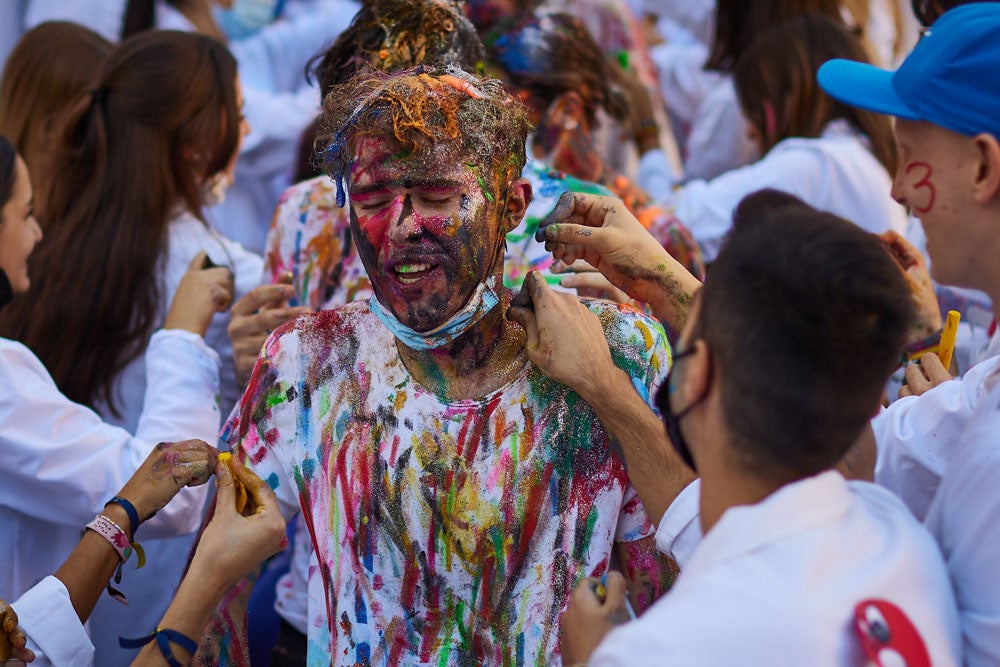 Los estudiantes han inspirado su ya tradicional festejo en una estética realacionada con las películas de 'Piratas del Caribe'