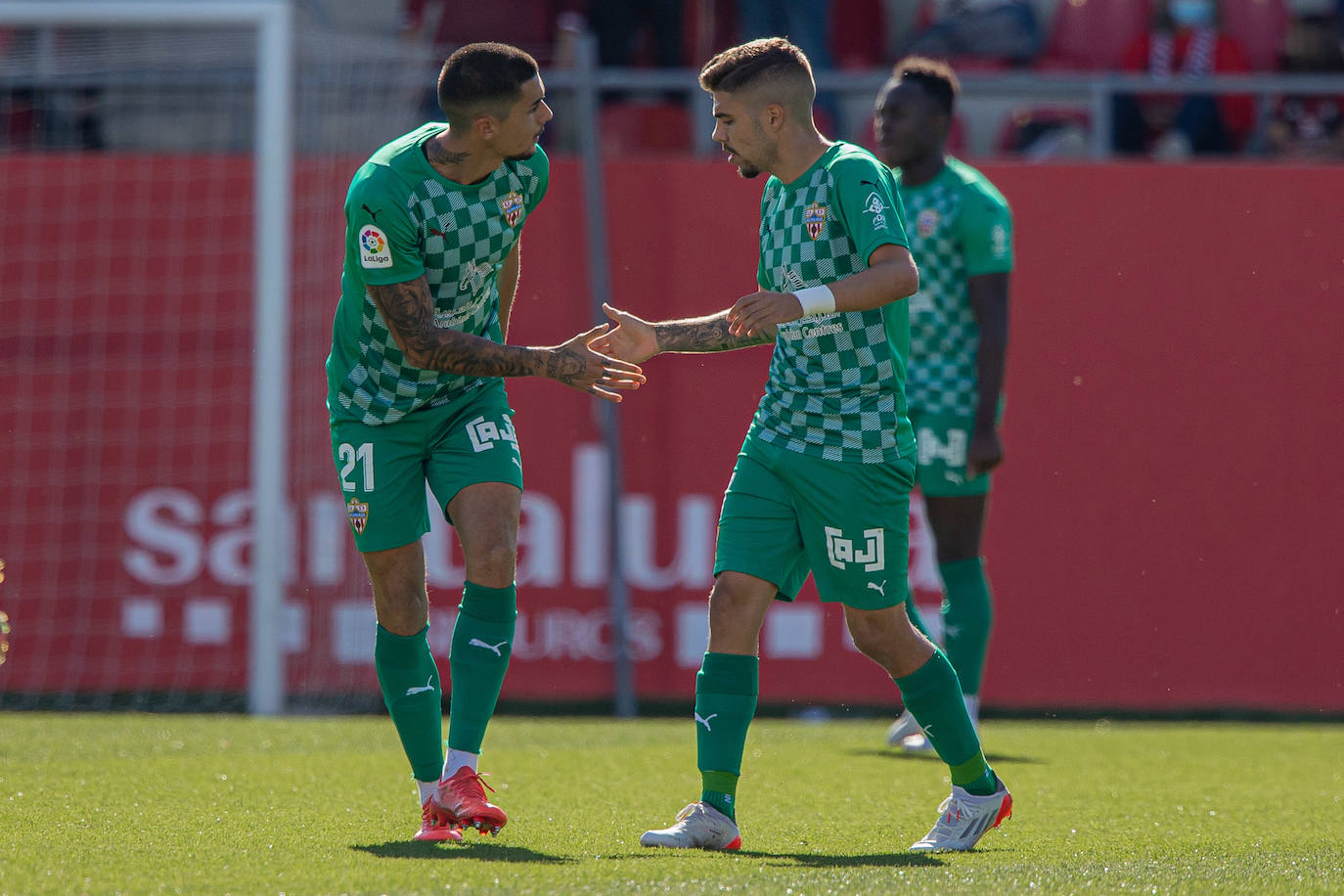 Los futbolistas rojiblancos sumaron tres puntos más a domicilio.