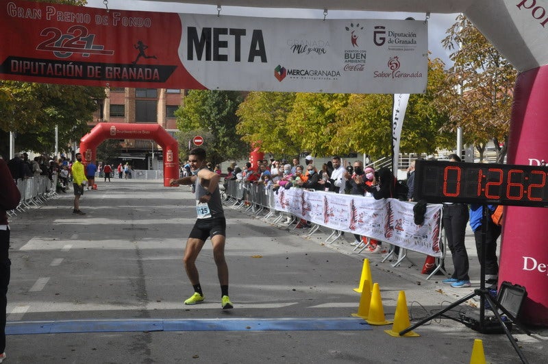 Participantes en la media maratón de Baza