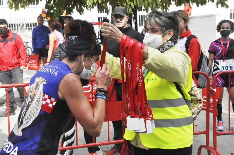 Participantes en la media maratón de Baza