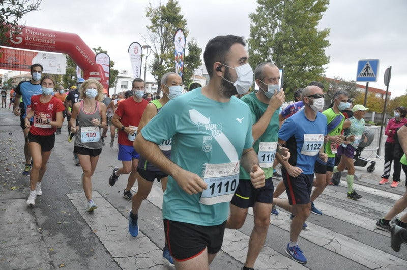 Participantes en la media maratón de Baza