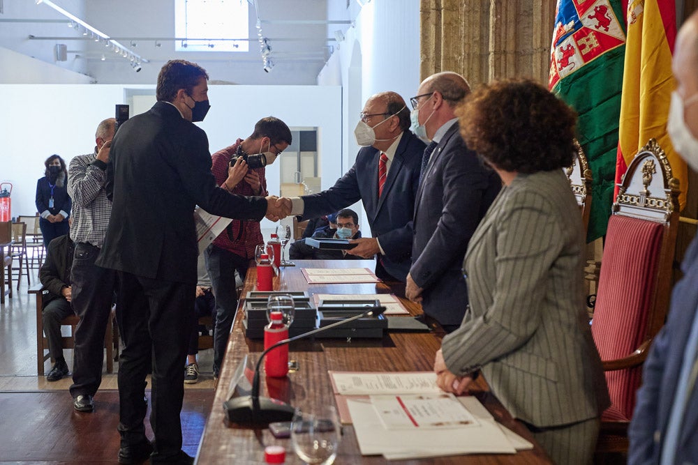 La Universidad de Granada celebra su tradicional gala de premios. 