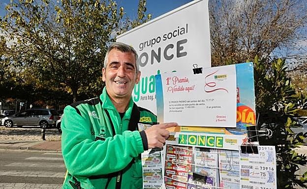 Juan Carlos Montalbán, lotero de Otura que vendió el cupón premiado con 11 millones