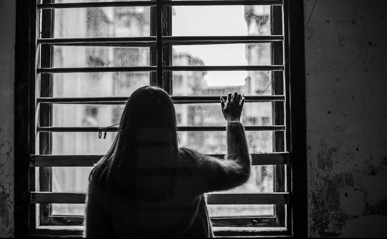 Suicidios en Granada: Los suicidios triplican a las muertes por accidentes de tráfico en Granada