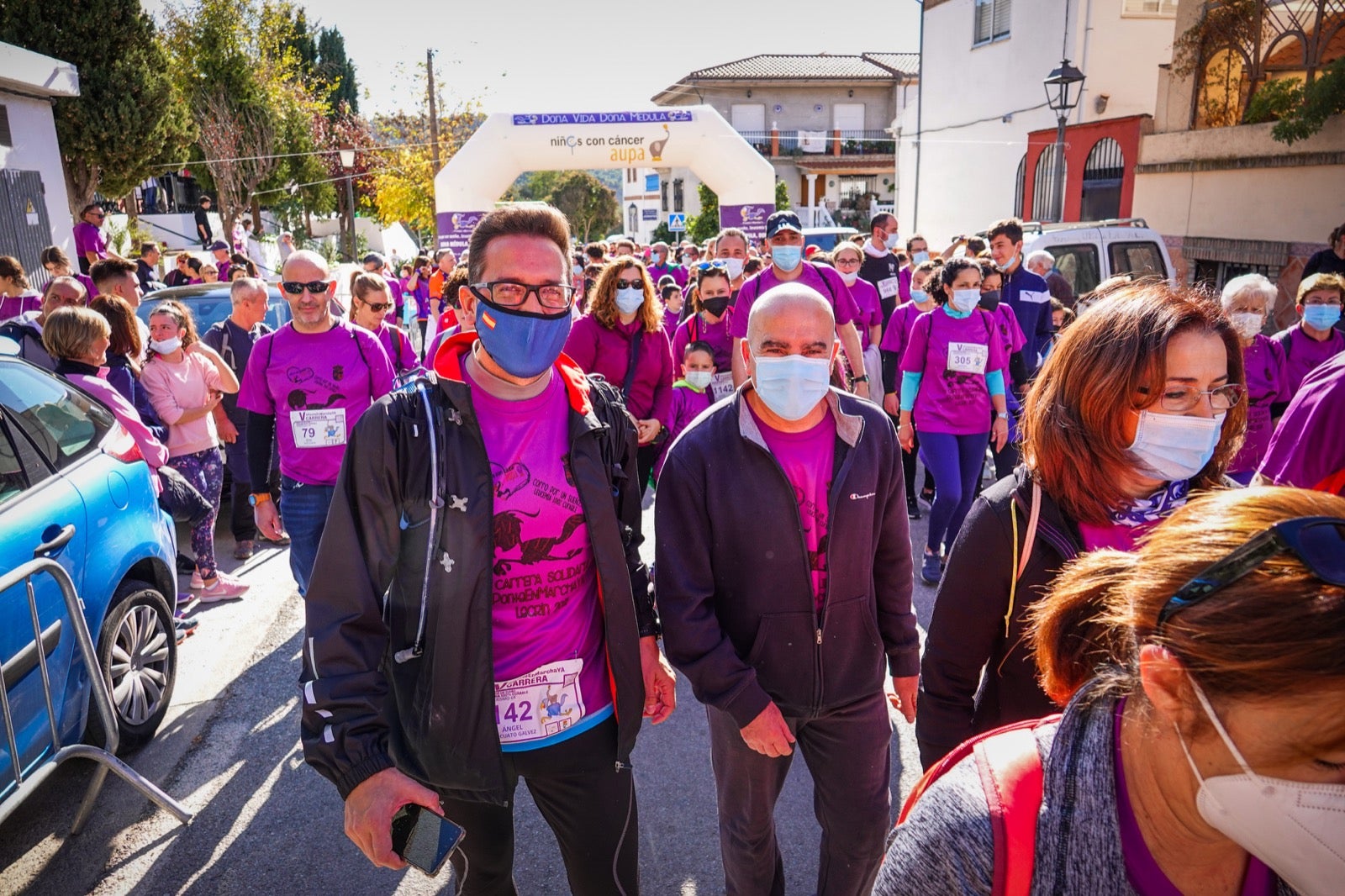 1.500 personas se reúnen en la quinta edición de la carrera #PonteEnMarchaYA de Lecrín, una fiesta comarcal en la que Rafael Torres y Catherine Walkley alcanzan la meta en primer lugar 