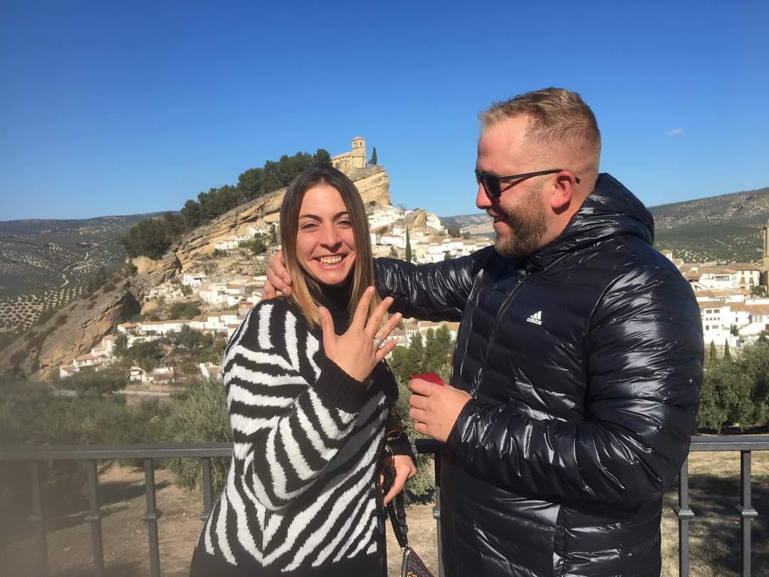 La pareja posa tras el 'sí quiero' frente al mirador National Geographic.