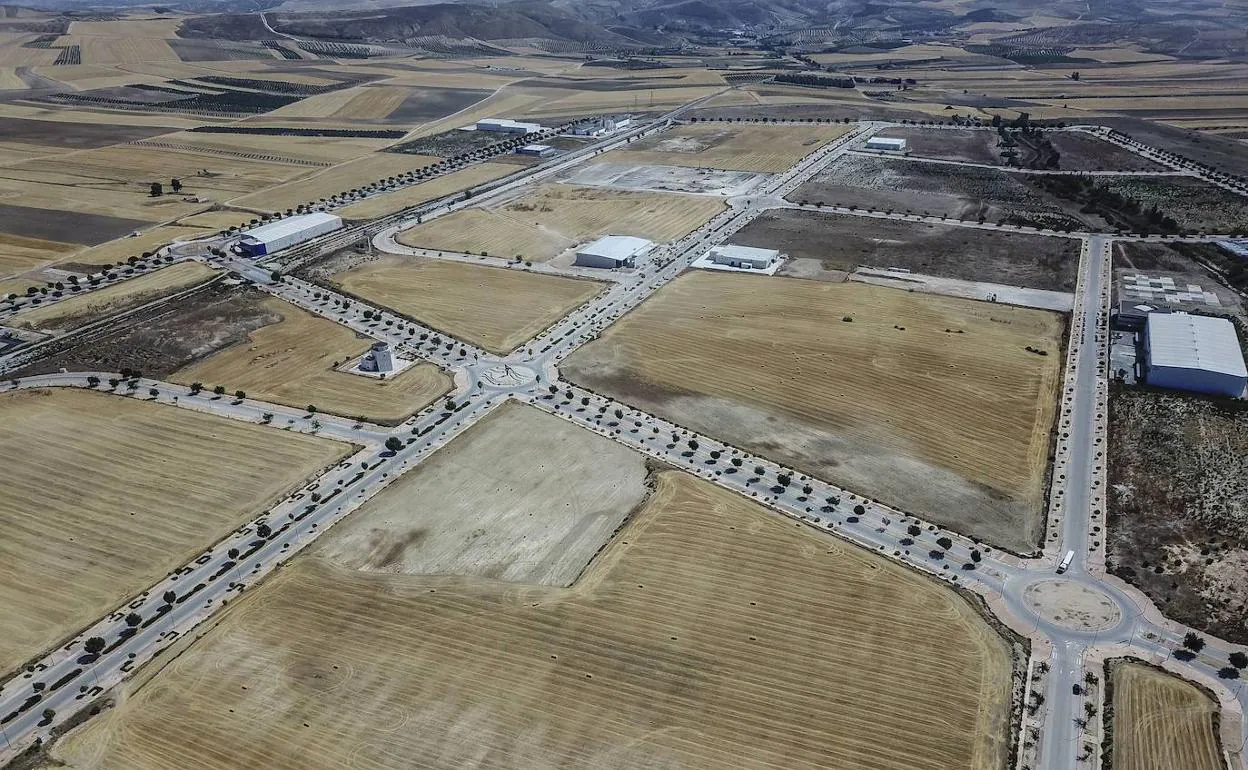 Terrenos del parque tecnológico de Escúzar, donde se ubicarían las instalaciones de la UGR y el Ciemat. 
