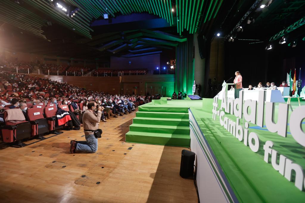 Ambiente en el congreso del PP andaluz en el Palacio de Congresoos