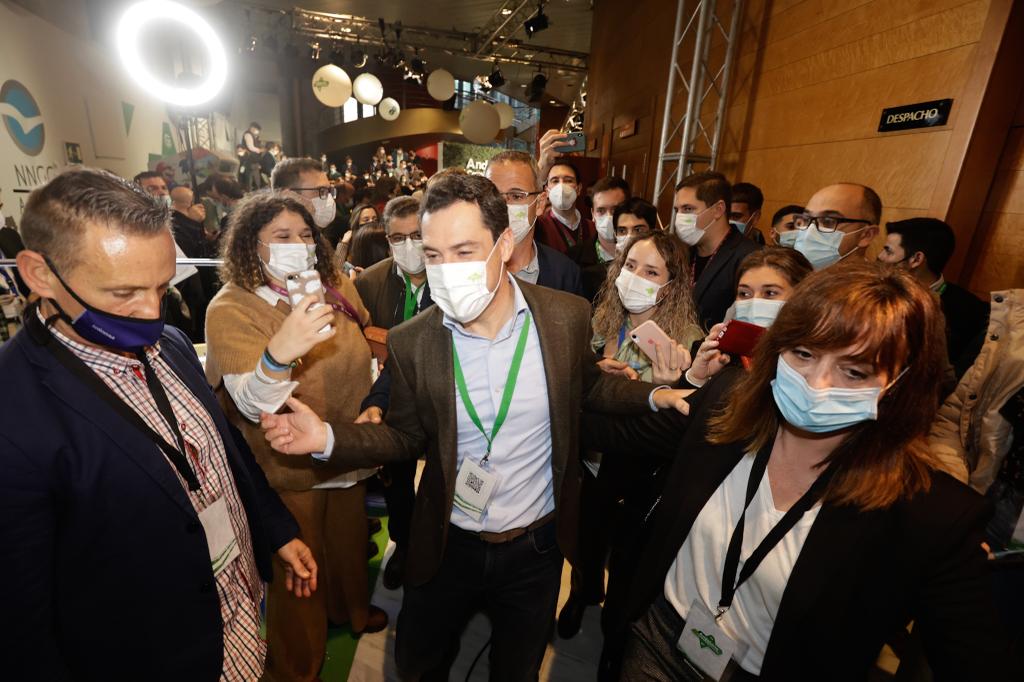 Ambiente en el congreso del PP andaluz en el Palacio de Congresoos