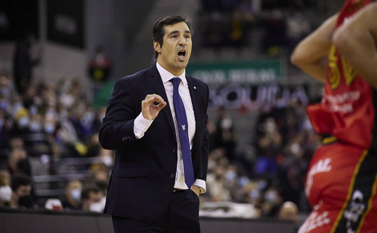 Pin, expresivo durante el partido. 