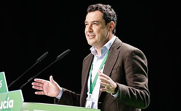 Juanma Moreno, durante su intervención este sábado en Granada