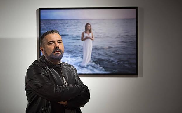 Juan Molina empezó hace treinta años en la fotografía. 