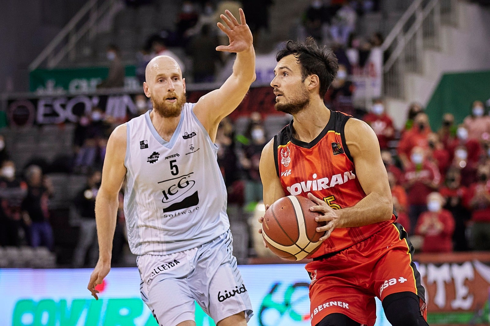 Jugadas del partido entre el Covirán y el Lleida