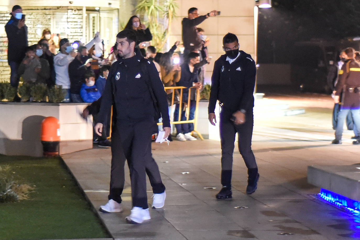 Llegada del Real Madrid a Granada para su partido de este domingo