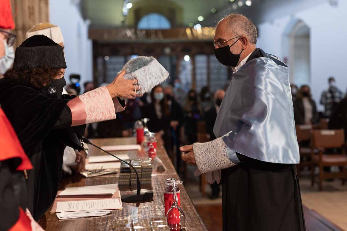 La UGR celebra el acto de investidura de sus nuevos doctores.