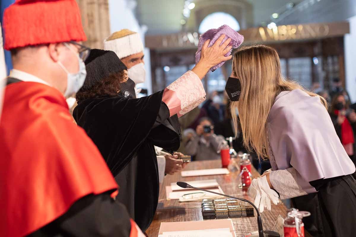 La UGR celebra el acto de investidura de sus nuevos doctores.