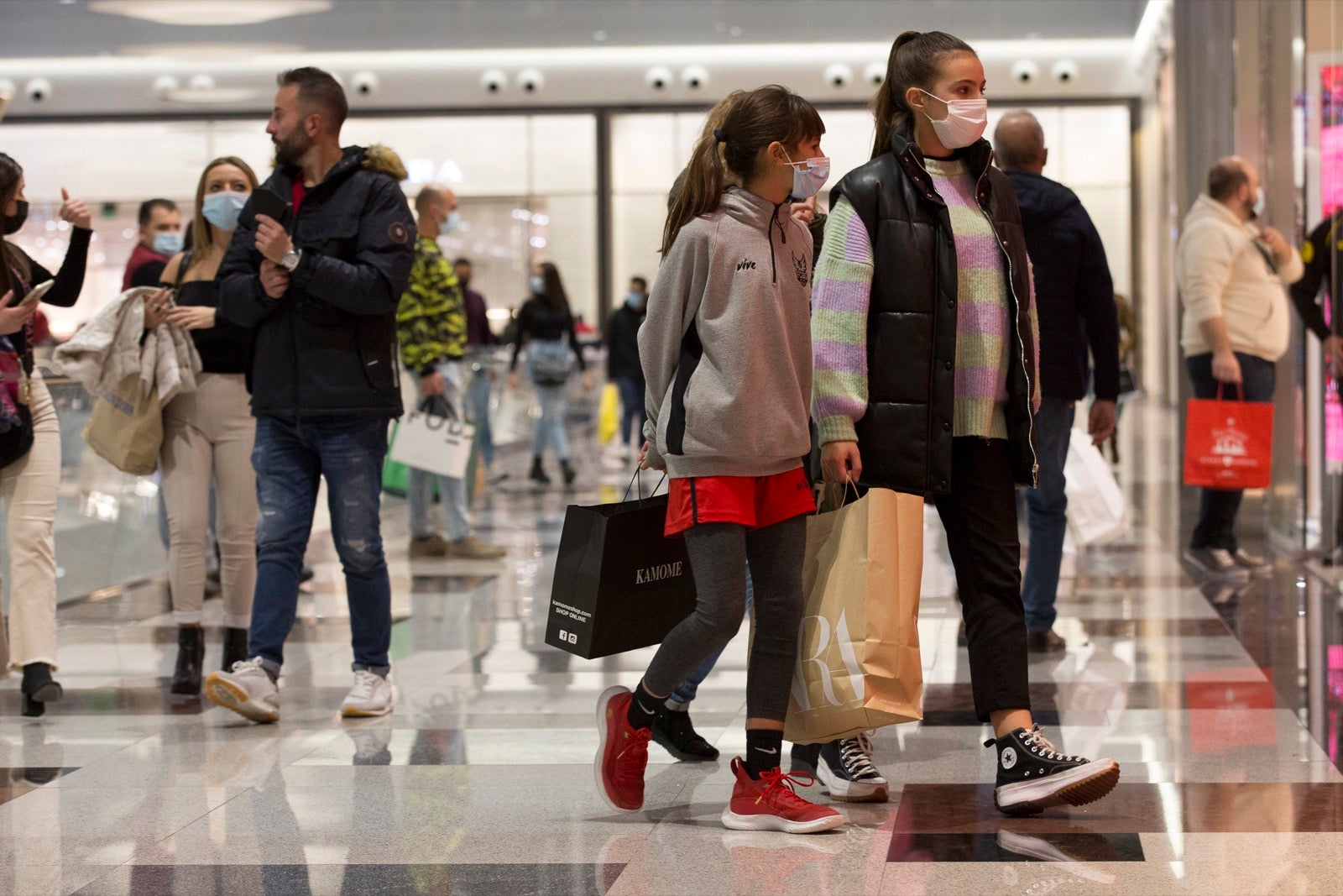 Fotos: Miles de personas en el Black Friday del Nevada Shopping