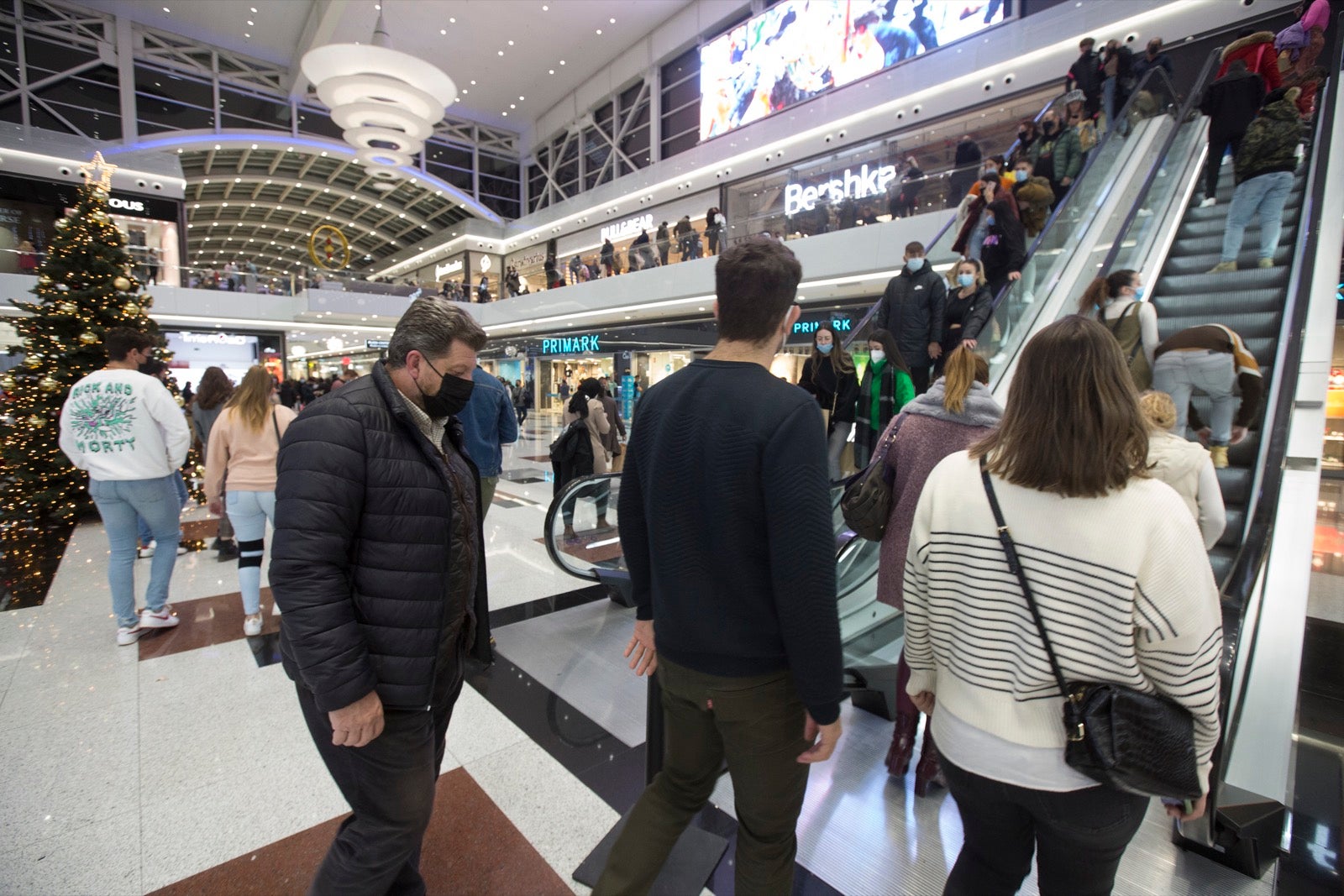 Fotos: Miles de personas en el Black Friday del Nevada Shopping