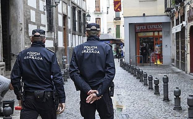 Hallan abono para marihuana en uno de los 'kebabs' de Granada cerrados por falta de higiene