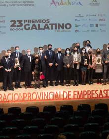 Imagen secundaria 2 - La Federación de Hostelería de Granada entrega los premios Duque San Pedro de Galatino