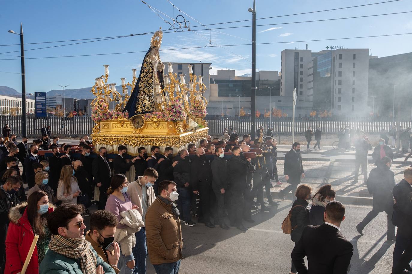 Fotos: Las imágenes de la salida extraordinaria de la Virgen de la Salud