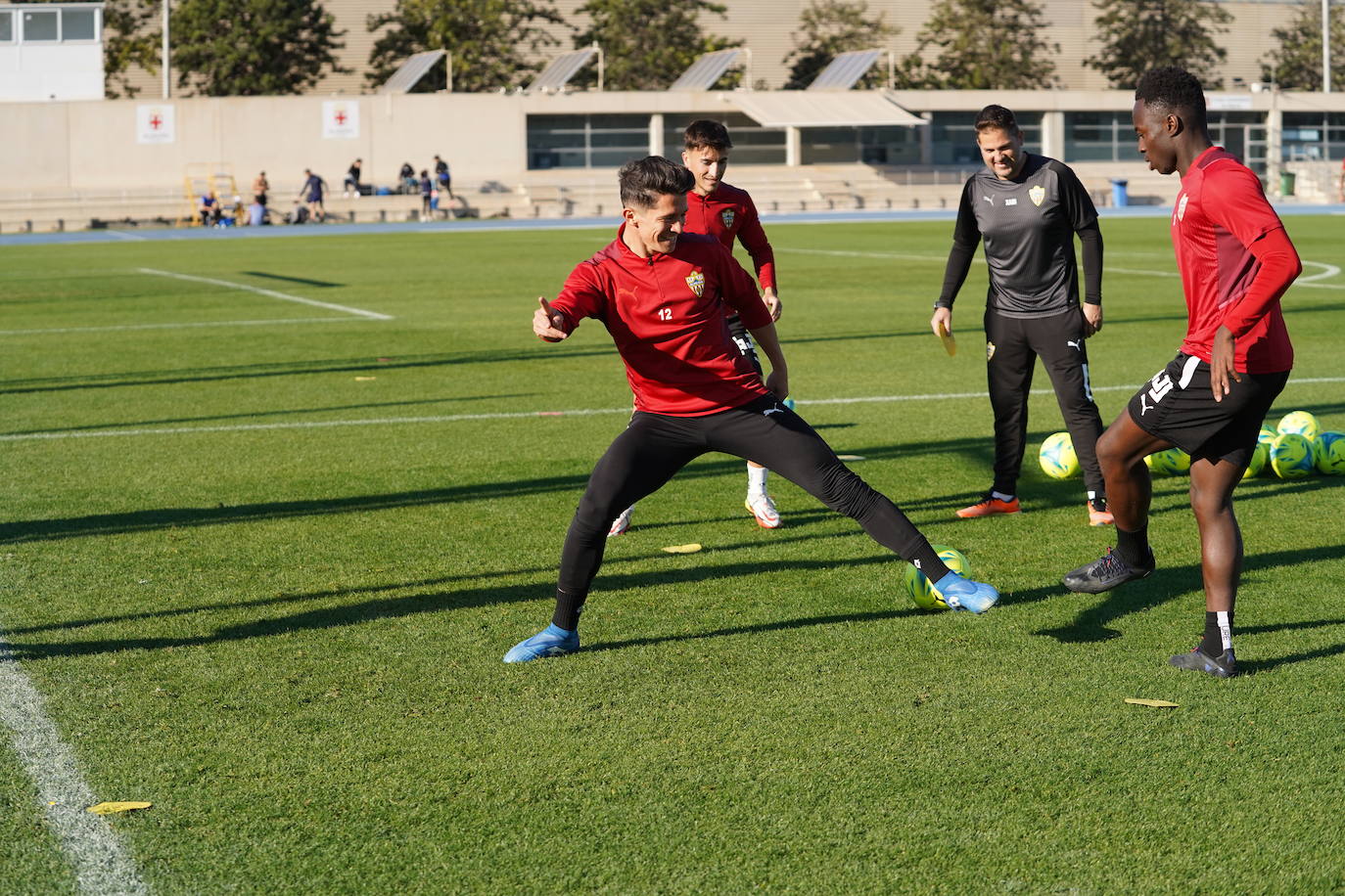 Fotos: Las imágenes del último entrenamiento del Almería