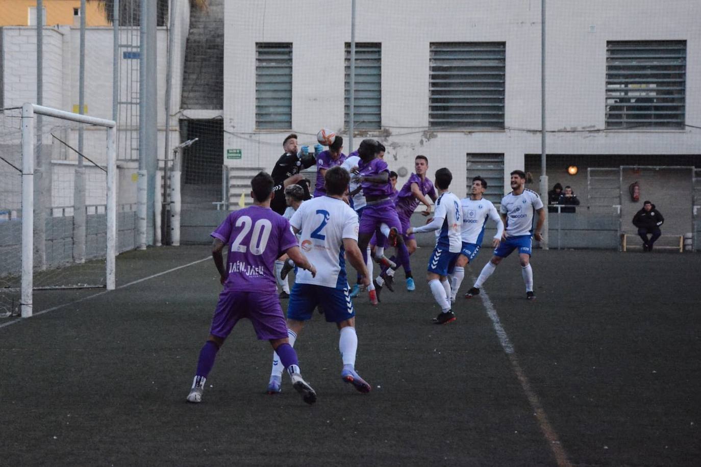 El bloque de la capital jienense contabiliza tres empates y una victoria en sus últimos duelos. 