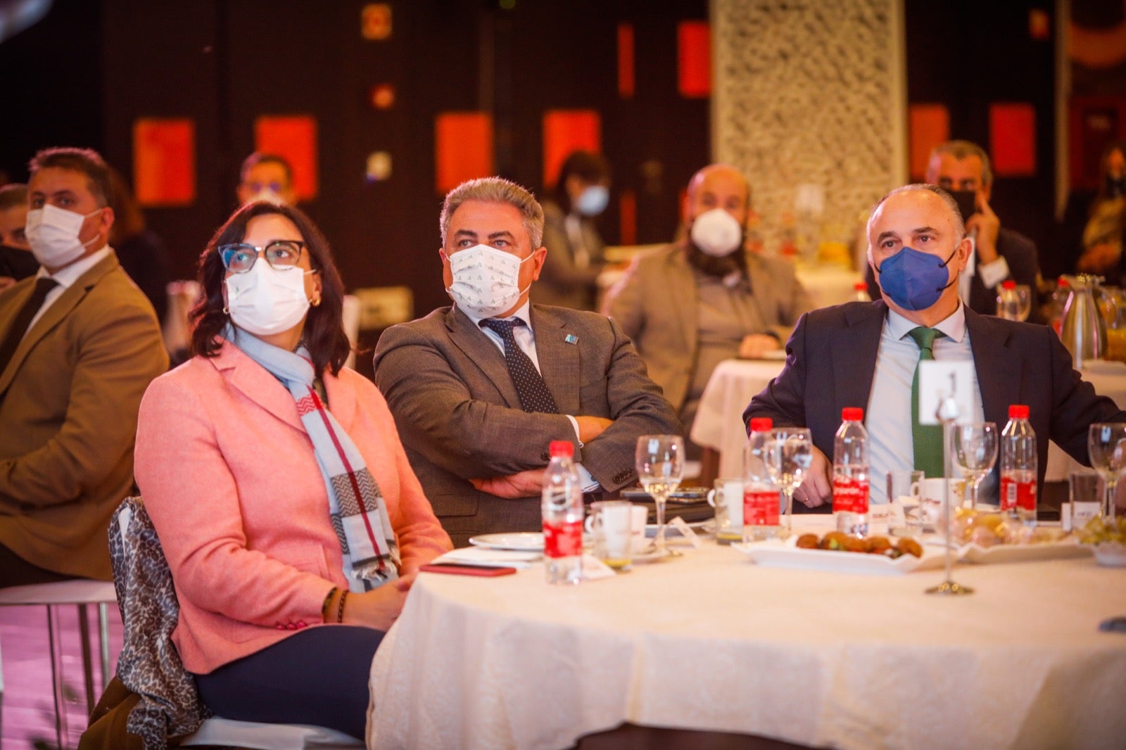 La consejera de Agricultura ha abordado este viernes los retos del sector agrícola en Granada y Andalucía