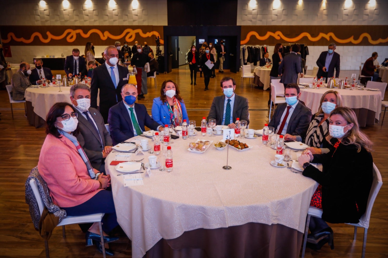 La consejera de Agricultura ha abordado este viernes los retos del sector agrícola en Granada y Andalucía