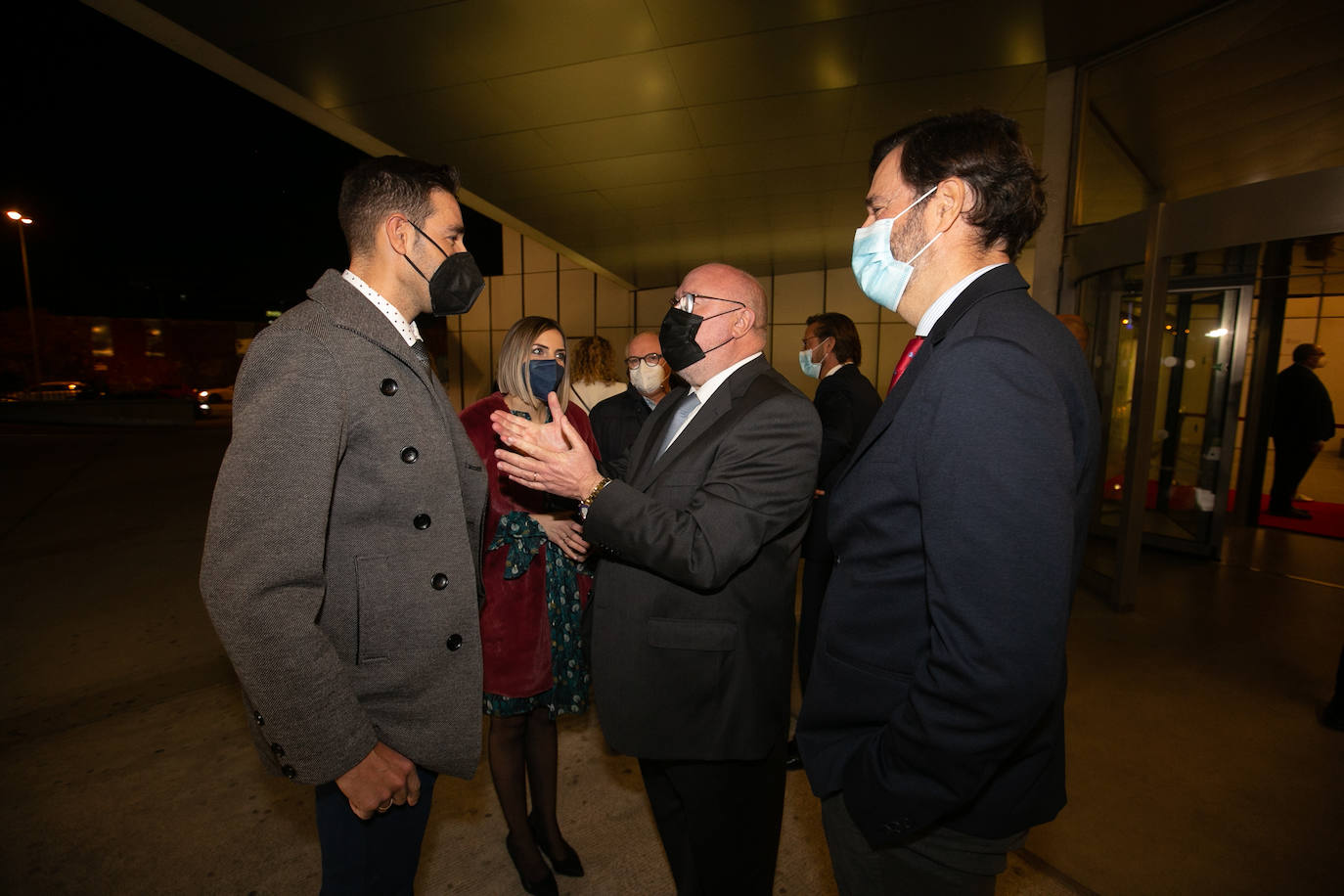 Homenajeados, autoridades e invitados en la gala de entrega de los Premios Ideales 2021.