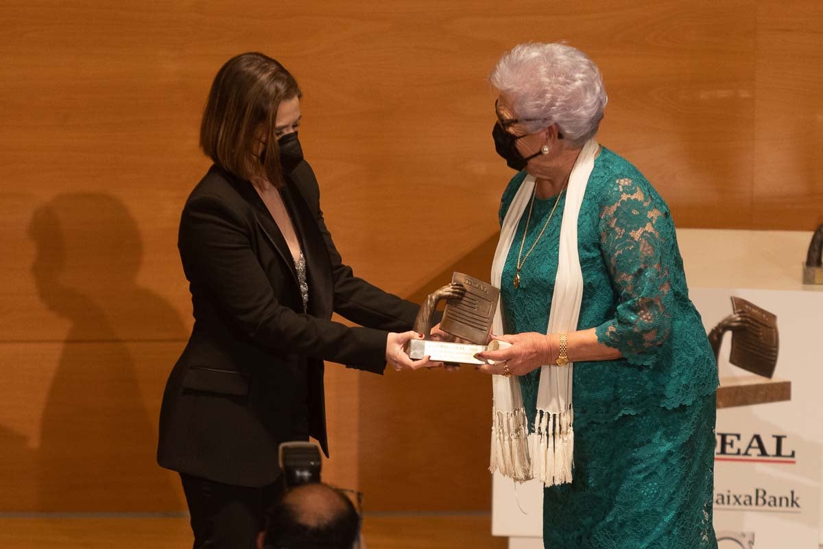 Homenajeados, autoridades e invitados en la gala de entrega de los Premios Ideales 2021.
