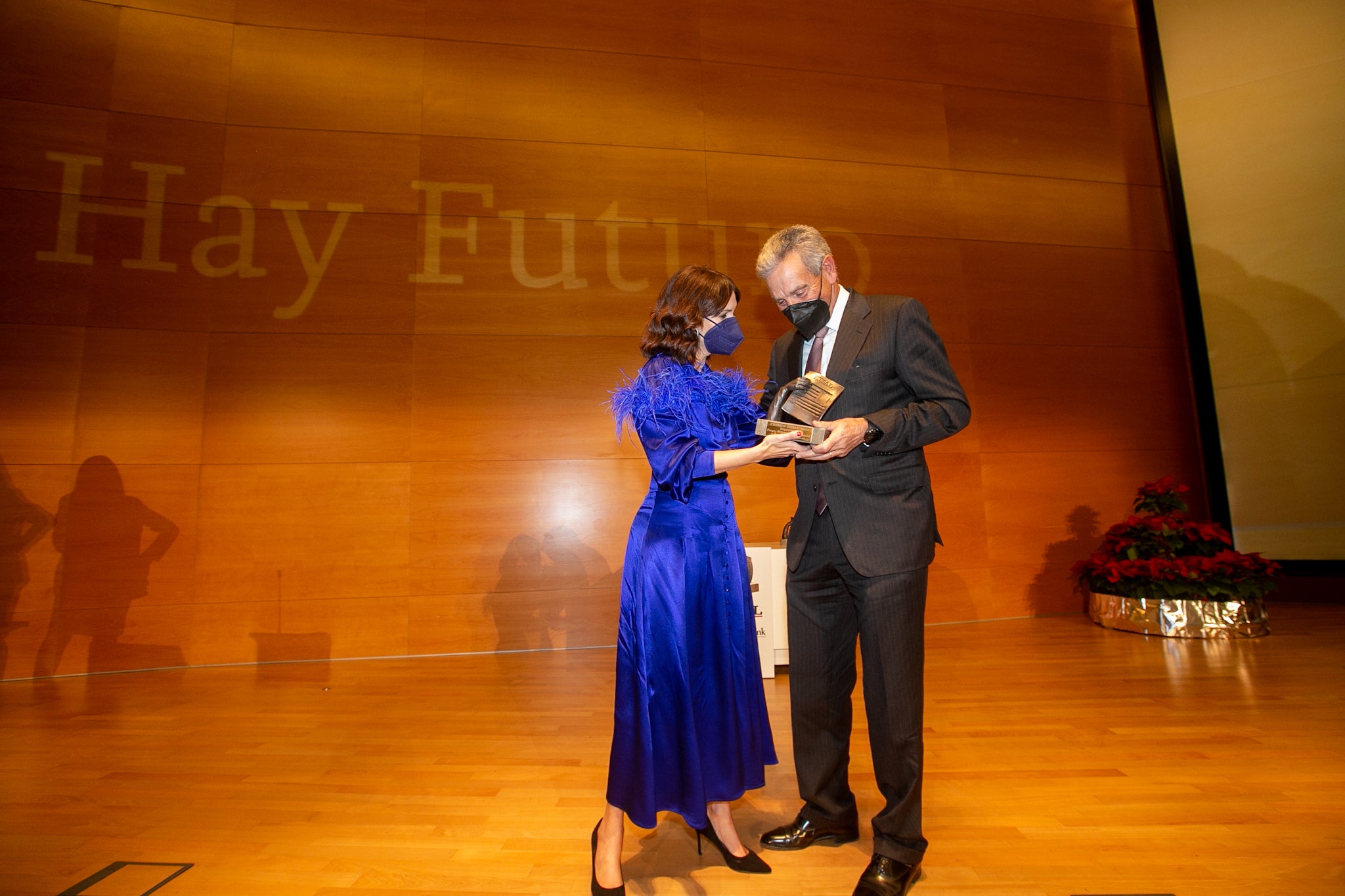 Homenajeados, autoridades e invitados en la gala de entrega de los Premios Ideales 2021.